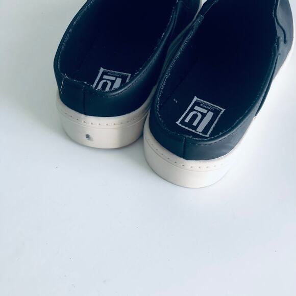 London Underground Women's 7.5 Black Sneaker Mule Slide Slip On Shoe - Picture 4 of 7